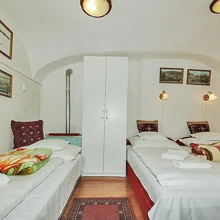 Guest house Barokk Vendeghaz 4*
